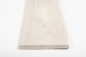 Preview: Massivholzbrett Regalbrett Wandregal mit Baumkante Wildeiche 26mm gebürstet gekalkt weiß geölt