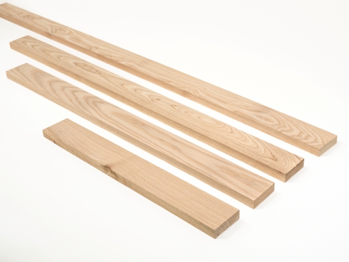 Houten lamel Essen A/B 24x60mm 40-200cm Plint Lijstwerk Onderconstructie