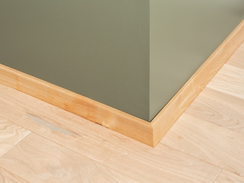 Plint 20x52 mm Berken Select Natur Helder Gelakt 1,5-2,5m Gebogen