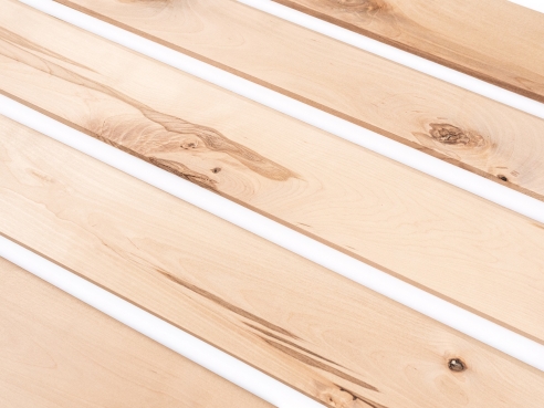 Plinthes Bouleau Rustique 24x80 mm non traitée 2m avec rayon 20mm NON rebouchés