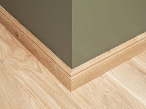 Solid Skirting Board Oak Rustic 20x70 unfinished 0,8-1,5m Hamburger, knots NOT filled