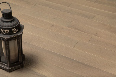 Solid Parquet Chevron Hungarian herringbone 60° Oak Wood Grain 16/22 mm