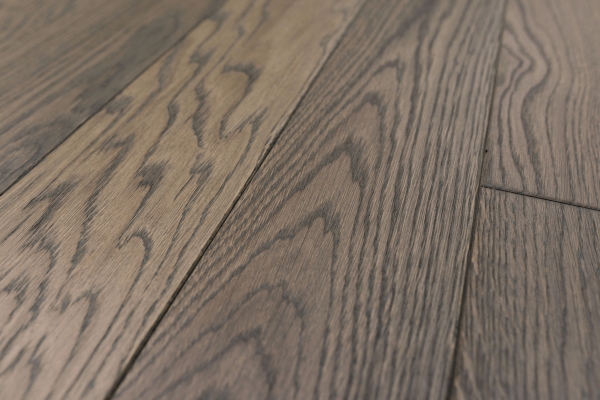 Solid Parquet Chevron Hungarian herringbone 60° Oak Rustic 16/22 mm