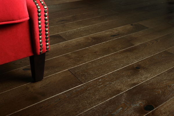 Solid Parquet Chevron Hungarian herringbone 60° Oak Wood Grain 16/22 mm