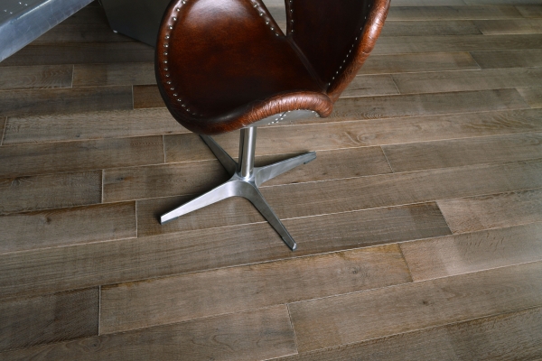 Stabparkett Chevron Französisches Fischgrät 45° Eiche Natur Maser 16/22 mm