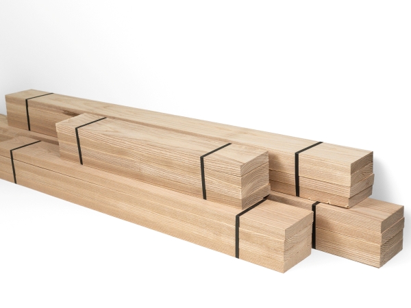 Houten lamel Essen A/B 24x100mm 40-200cm Plint Lijstwerk Onderconstructie