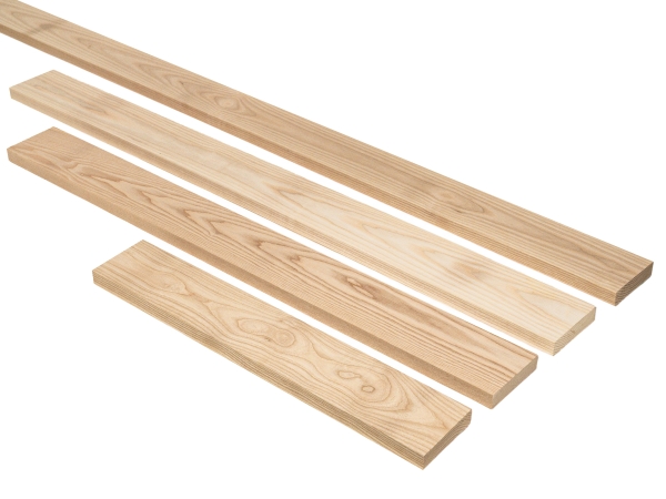 Houten lamel Essen A/B 24x100mm 40-200cm Plint Lijstwerk Onderconstructie