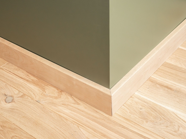Solid Skirting Board Birch A/B 24x100 mm untreated 2m with radius 5mm