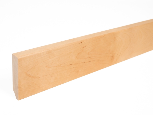 Plint 24x100 mm Berken Select Natur Helder Gelakt 2m met radius 5mm