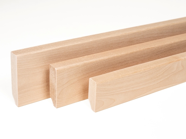 Plinthes Bouleau A/B 24x80 mm non traitée 2m avec rayon 20mm