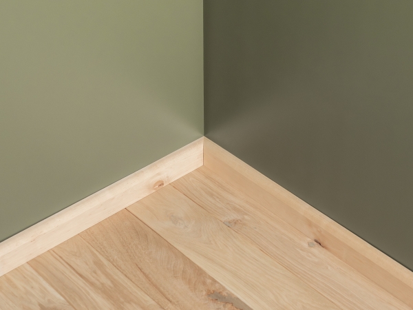 Plinthes Bouleau Rustique 24x60 mm huile cire dure blanc naturel 2m avec rayon 20mm NON rebouchés