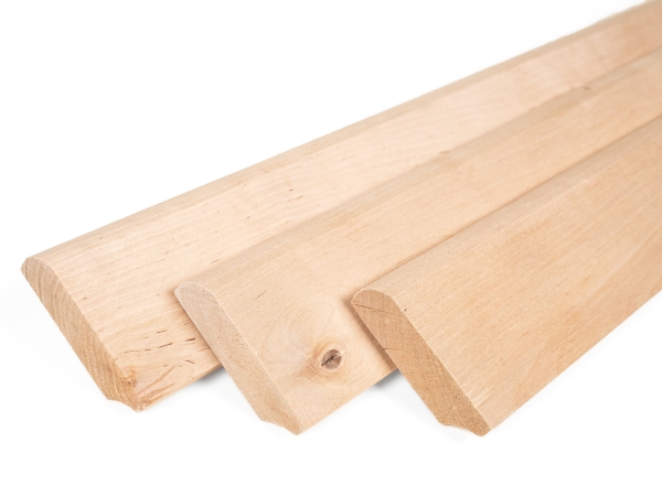 Plinthes Bouleau Rustique 24x80 mm non traitée 2m avec rayon 20mm NON rebouchés
