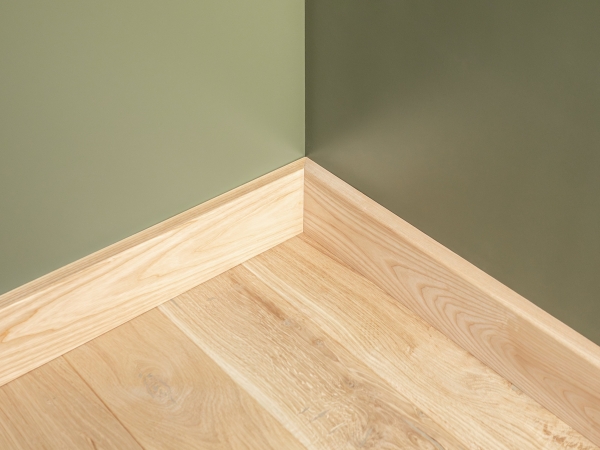 Solid Skirting Board Ash A/B 24x100 mm Hard Wax Oil Natural White 2m with radius 5mm