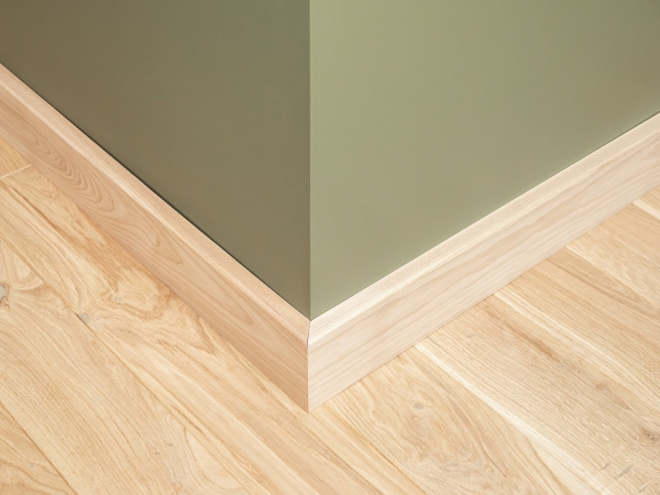 Solid Skirting Board Ash A/B 24x100 mm Hard Wax Oil Natural White 2m with radius 5mm