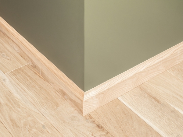 Solid Skirting Board Ash A/B 24x80 mm Hard Wax Oil Natural White 2m with radius 20mm