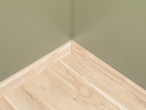 Solid Skirting Board Ash A/B 24x80 mm Hard Wax Oil Natural White 2m with radius 20mm