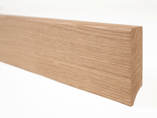 Plinthes Chêne A/B 18x70 brut 0,8-1,8m avec rayon 5mm