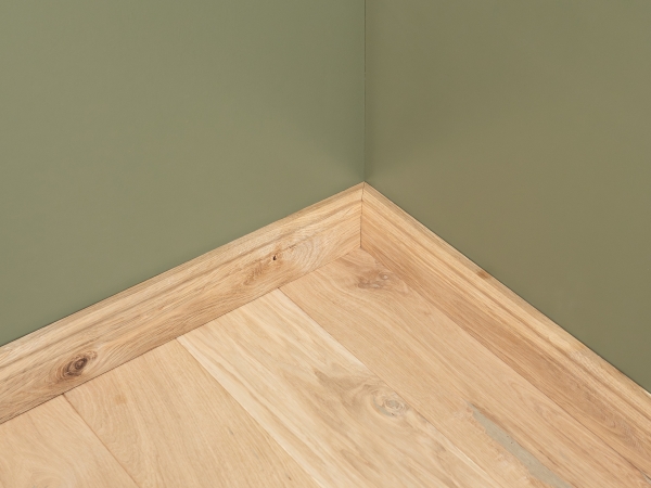 Solid Skirting Board Oak Rustic 20x70 unfinished 0,8-1,5m Hamburger, knots NOT filled
