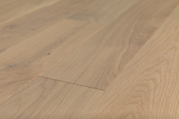 Solid Parquet Chevron Hungarian herringbone 60° Oak Wood Grain 16/22 mm