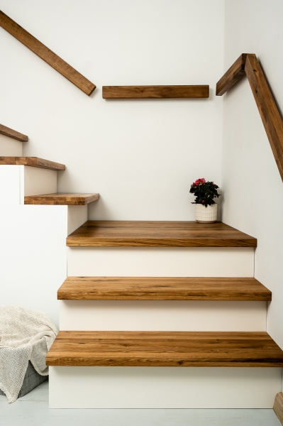 Stair tread Solid Oak Hardwood, Rustic grade, 40 mm, natural oiled