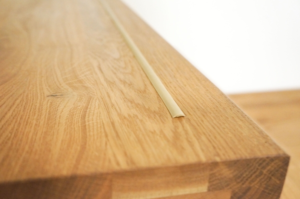 Stair tread Anti-slip Oak Wild Oak DL solid 20mm oiled with rubber lip